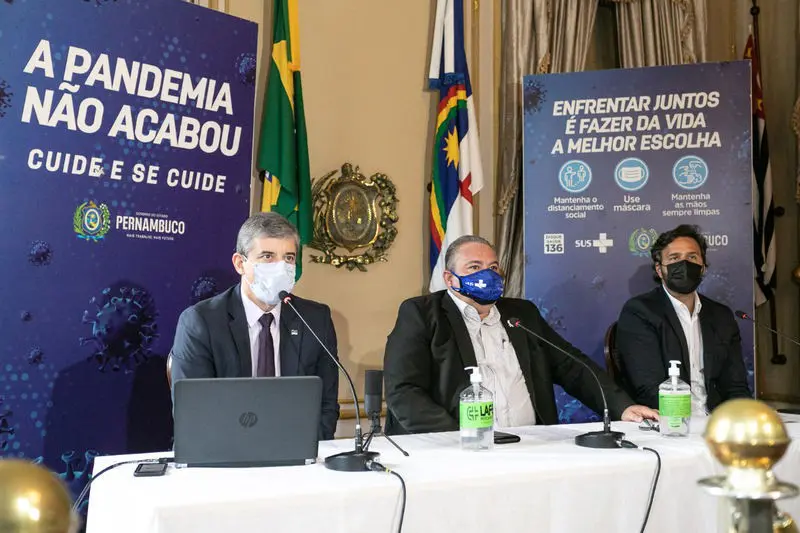 Coletiva 1 Easy Resize.com .jpg