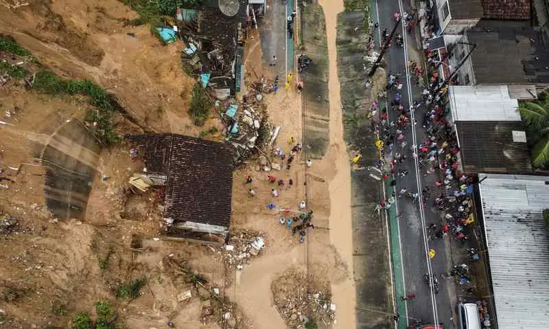 recife deslizamento 2022.jpg