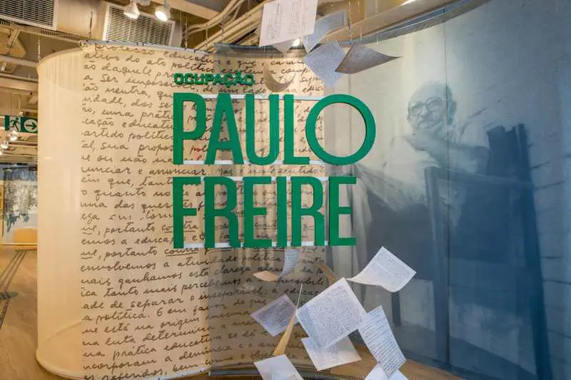 Ocupacao Paulo Freire .jpg