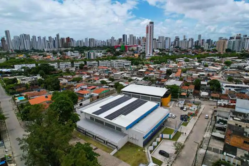 escola solar.jpg