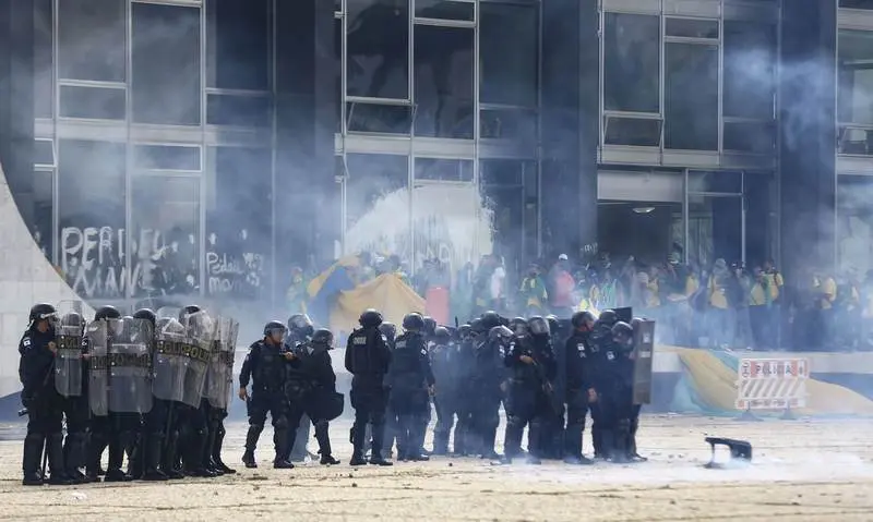 manifestacao gospista mcamgo.jpg