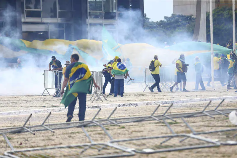 manifestacao mcamgo abr.jpg