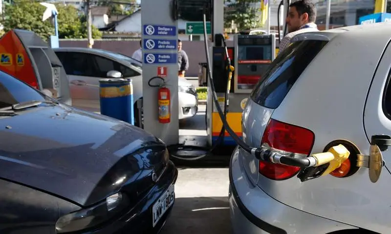 gasolina agencia brasil.jpg