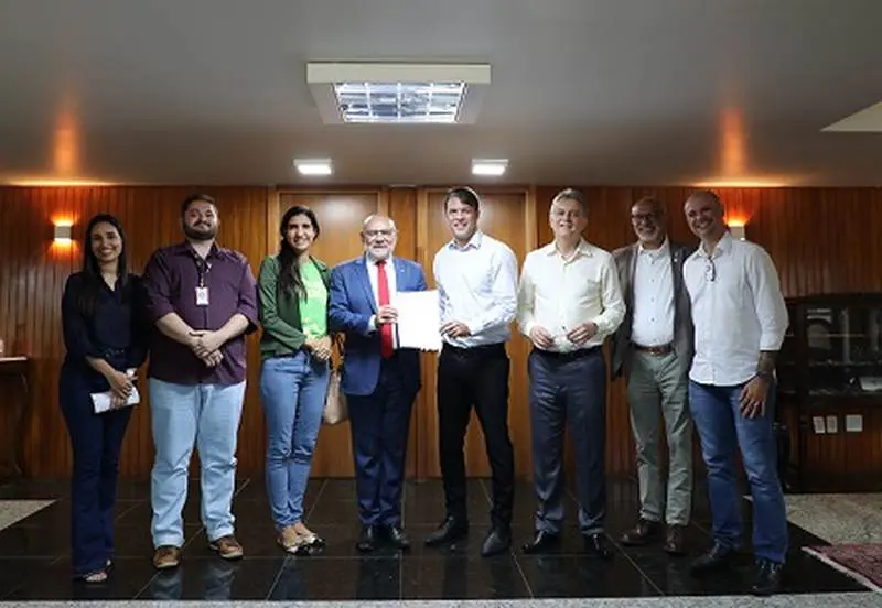 hebron ufpe parceria.jpg