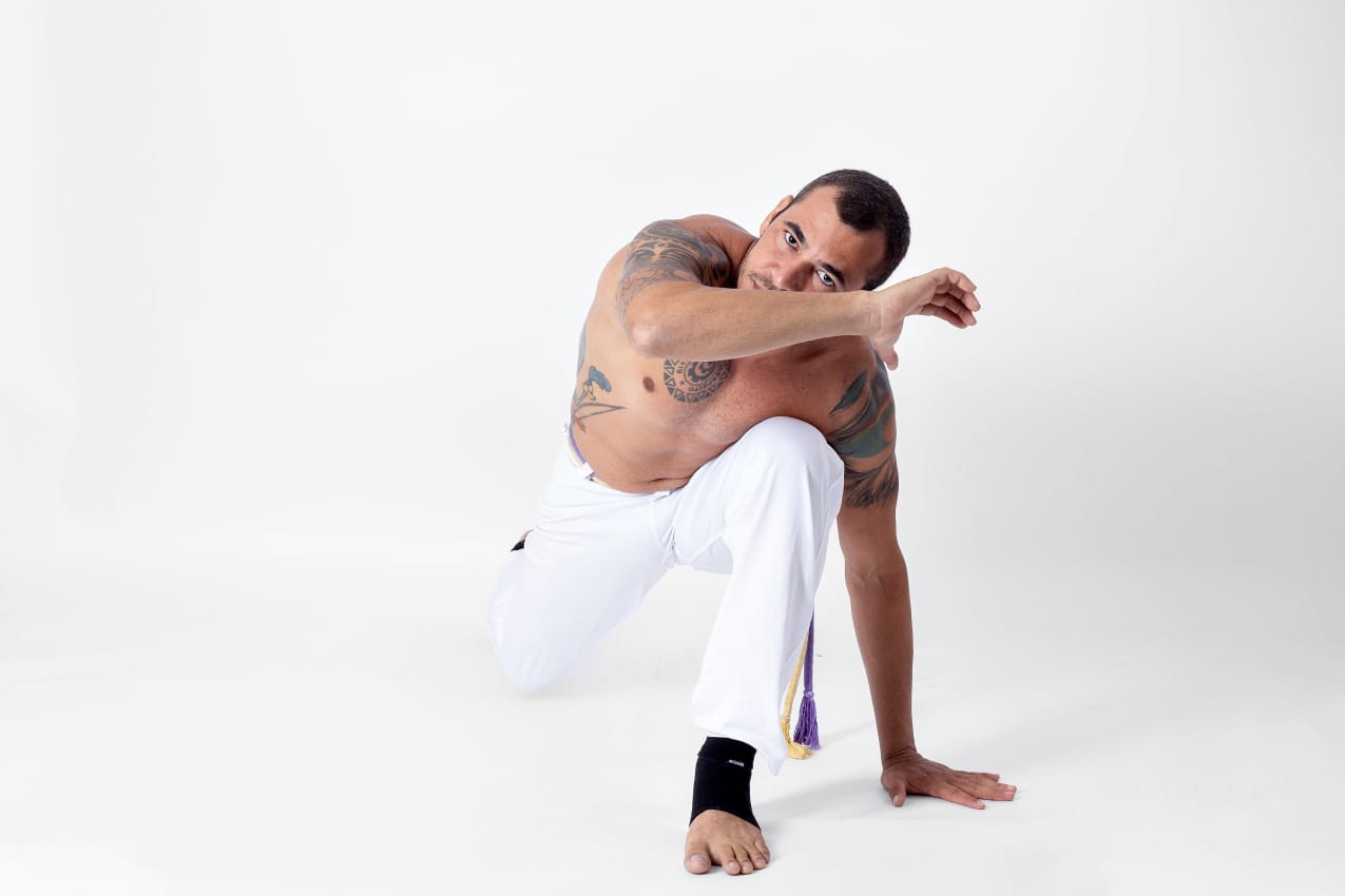 Capoeira: história, tipos, golpes, instrumentos - Brasil Escola