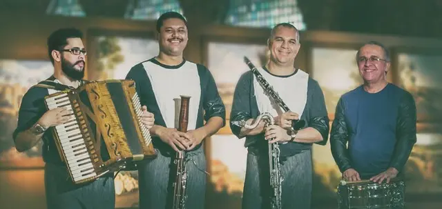 Quarteto Julio Cesar Mendes Josias Bezerra Crisostomo Santos e Antonio Barret.jpg