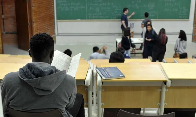 sala aula abr.jpg