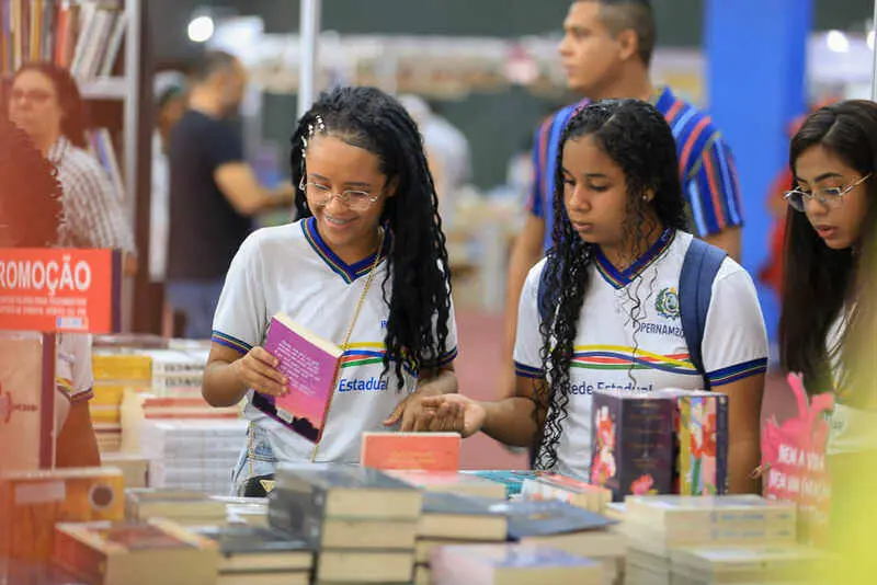 bienal pe.jpg