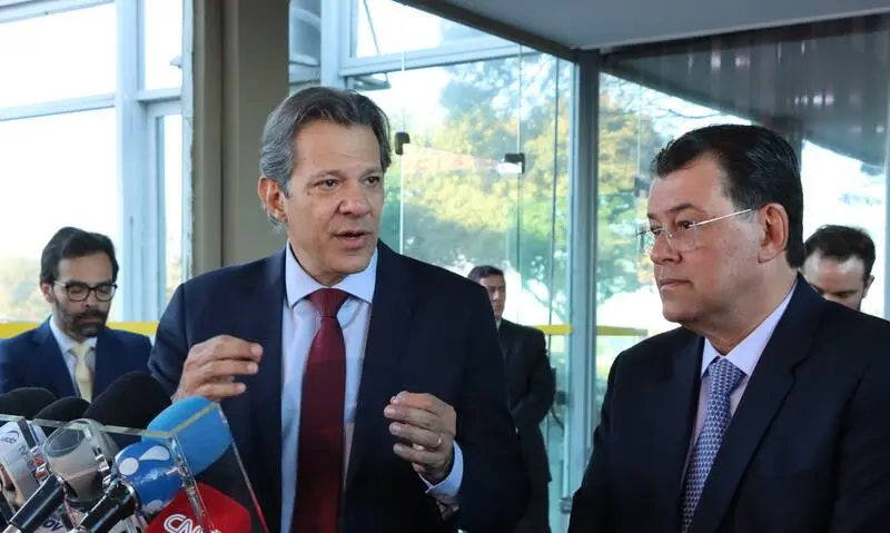 haddad reforma 2023.jpg