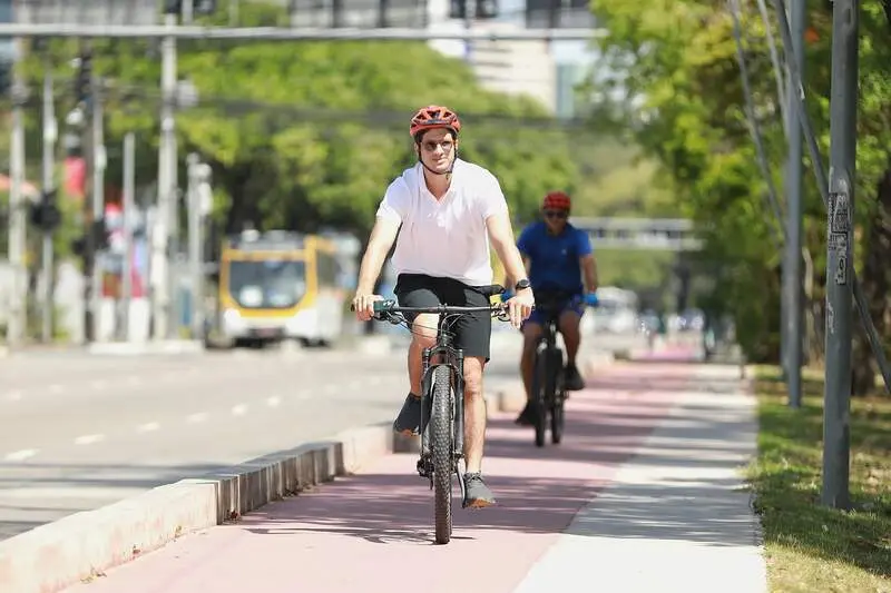 joao bike Marlon Diego.jpg