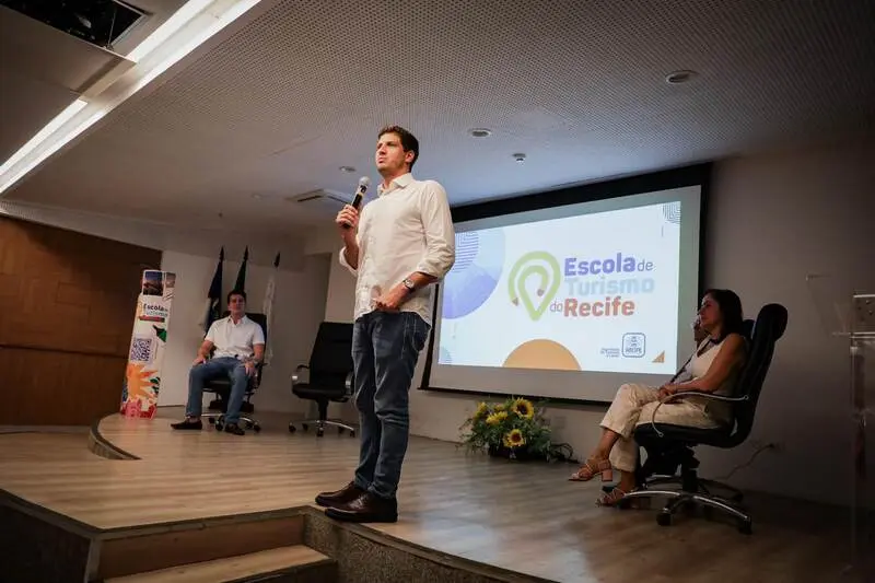 ESCOLA TURISMO JC.jpg
