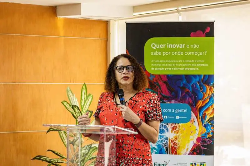 luciana santos mcti.jpg