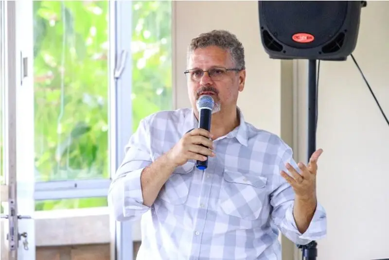 Jose Farias .jpg