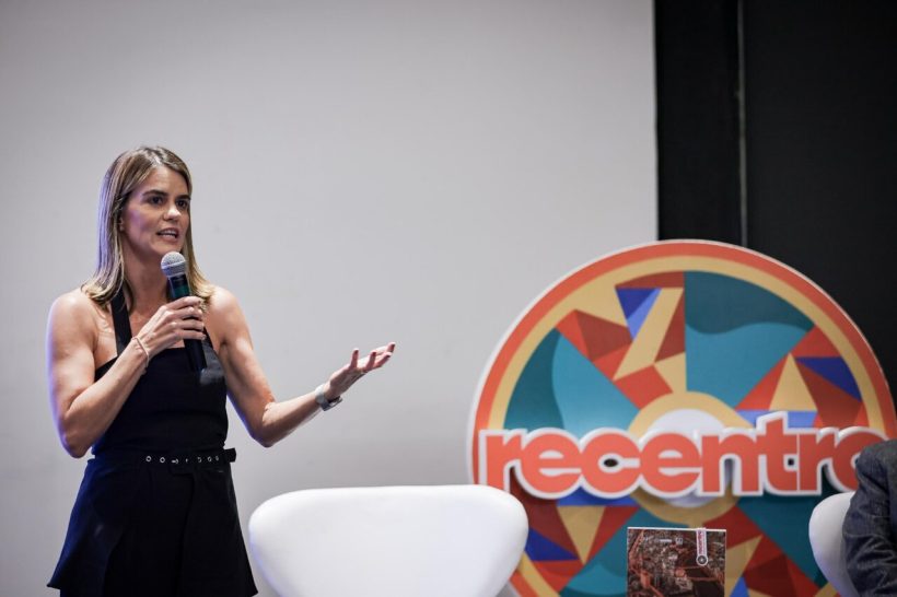 Ana Paula Vilaca