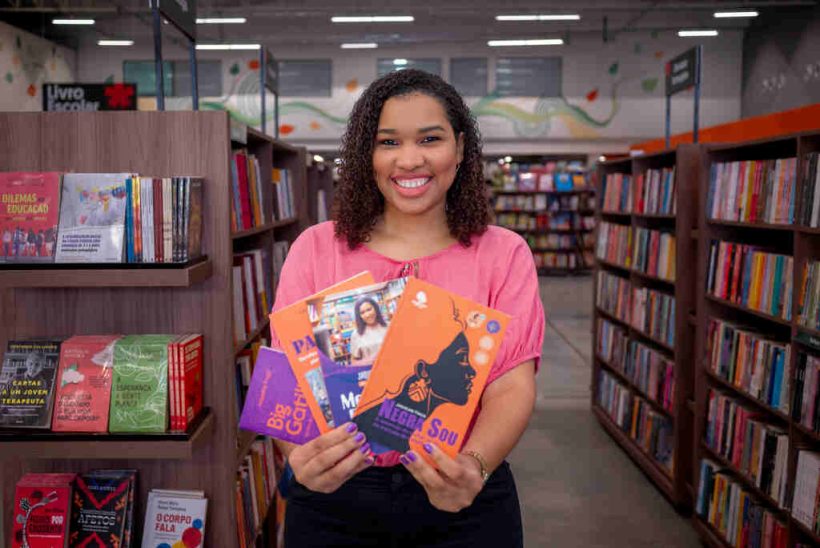 Foto Lonan @olhosdelotus 1 Easy Resize.com