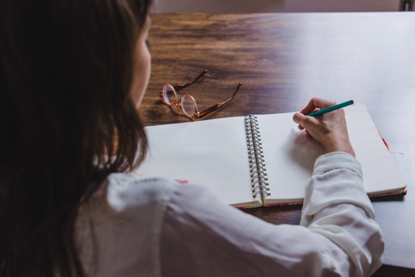 MULHER ESCRITORA