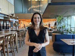 hellen lopes Carolina Oliveira 01