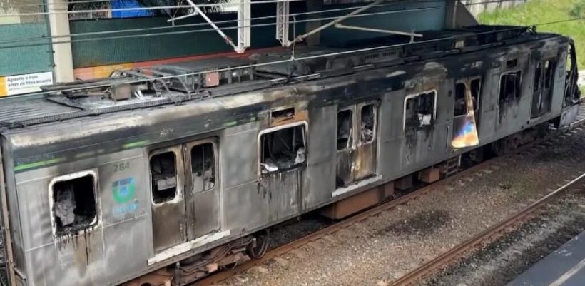 trem queimado