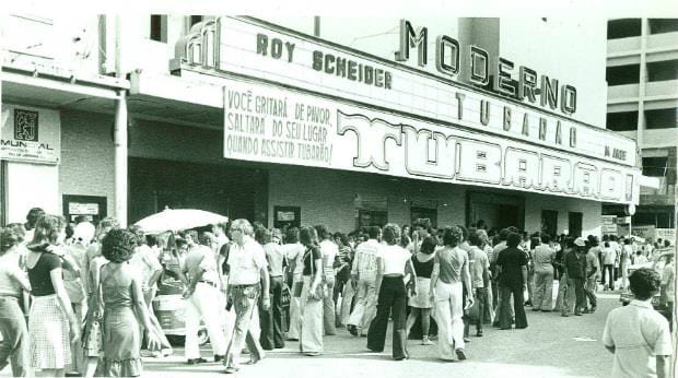 cinema moderno tubarao