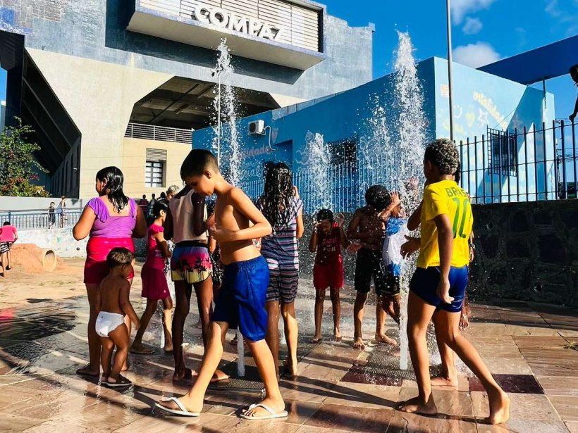 Larissa Brito Compaz fotor