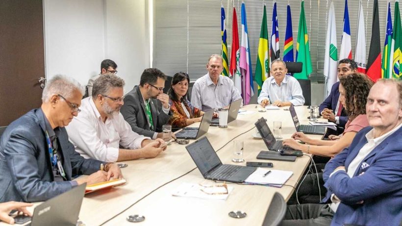 2.SUDENE FOTO eLVIS aLELUIA 1 Easy Resize.com