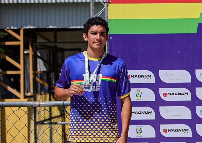 atleta pe pentatlo