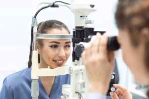 saude ocular freepik