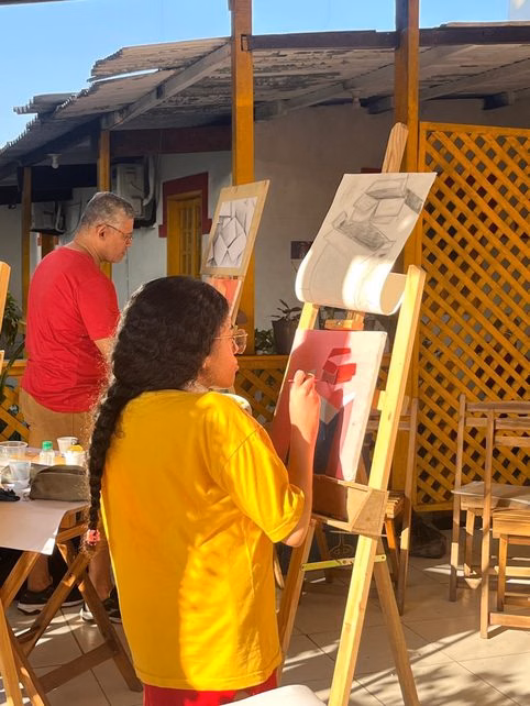 Atelier Livre de Arte Ploeg realiza ações artísticas e culturais abertas ao público na Rua da Imperatriz 2 Registro de aula do Atelier Livre de Arte Ploeg Divulgacao 4